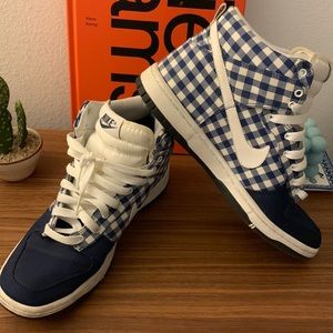 Women Nike white and blue size US 7.5